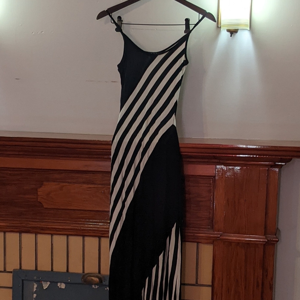 Snap Black and White Diagonal Striped Maxi Dress